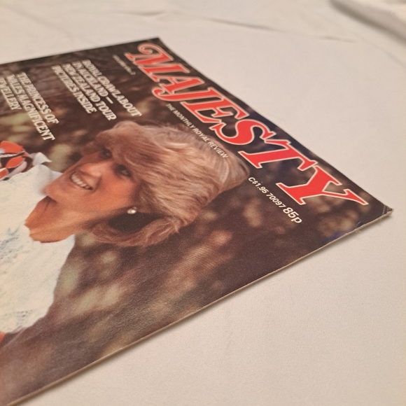 Majesty Magazine Volume 4 No 2 June 1983 Printed In England Royal Family - Picture 4 of 9